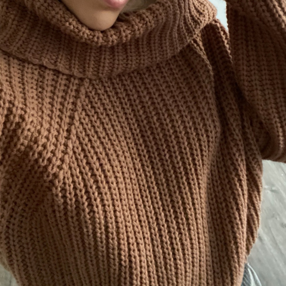 WINTER SWEATER - Picture 2 of 3